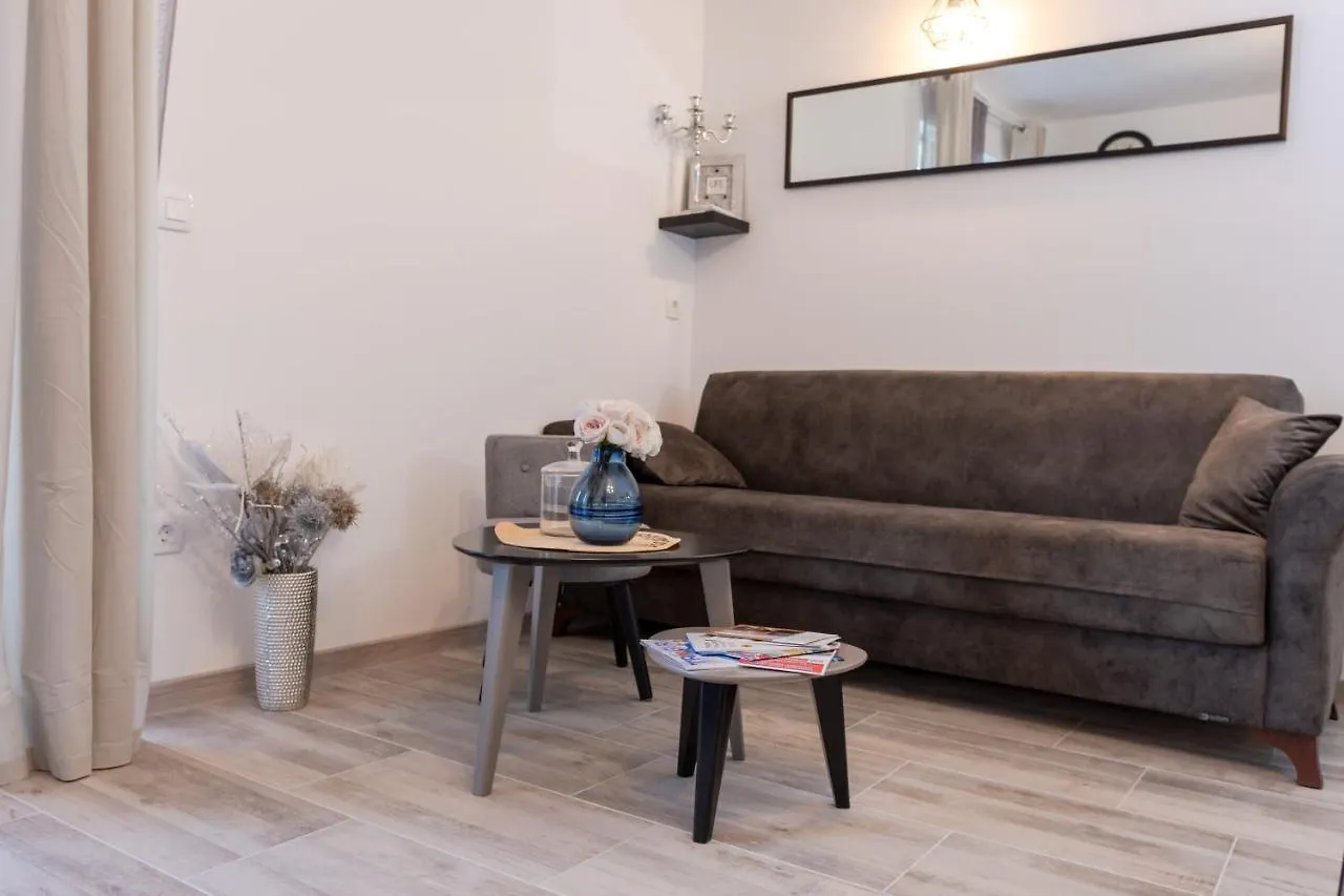 Sangalo Apartment Trogir Croatia