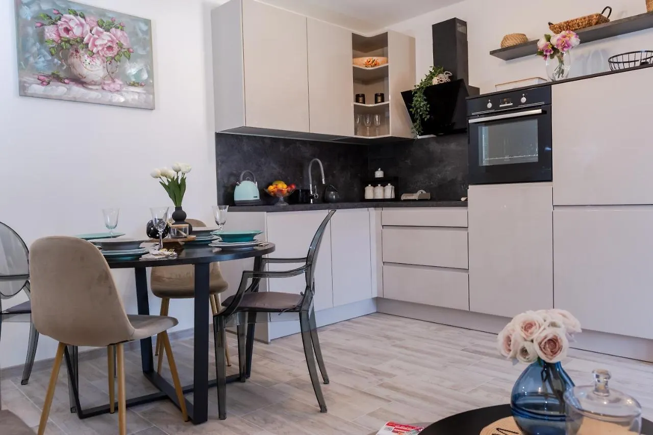 Sangalo Apartment Trogir Croatia