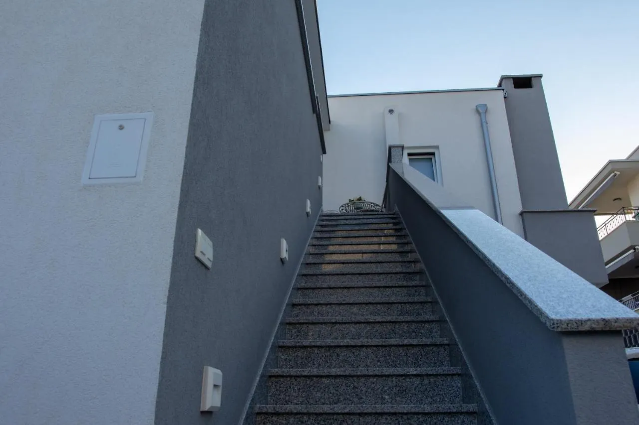 Sangalo Apartment Trogir 0*,